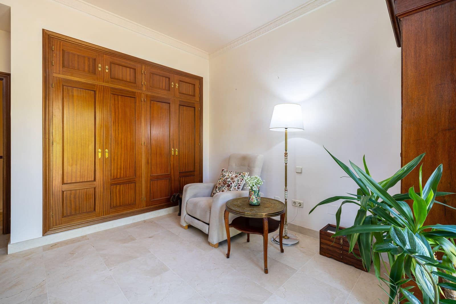 5 soverom Kjedet enebolig til salgs i Marbella - € 1 395 000 (Ref: 9937670)
