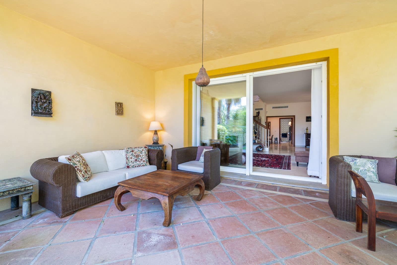 5 soverom Kjedet enebolig til salgs i Marbella - € 1 395 000 (Ref: 9937670)