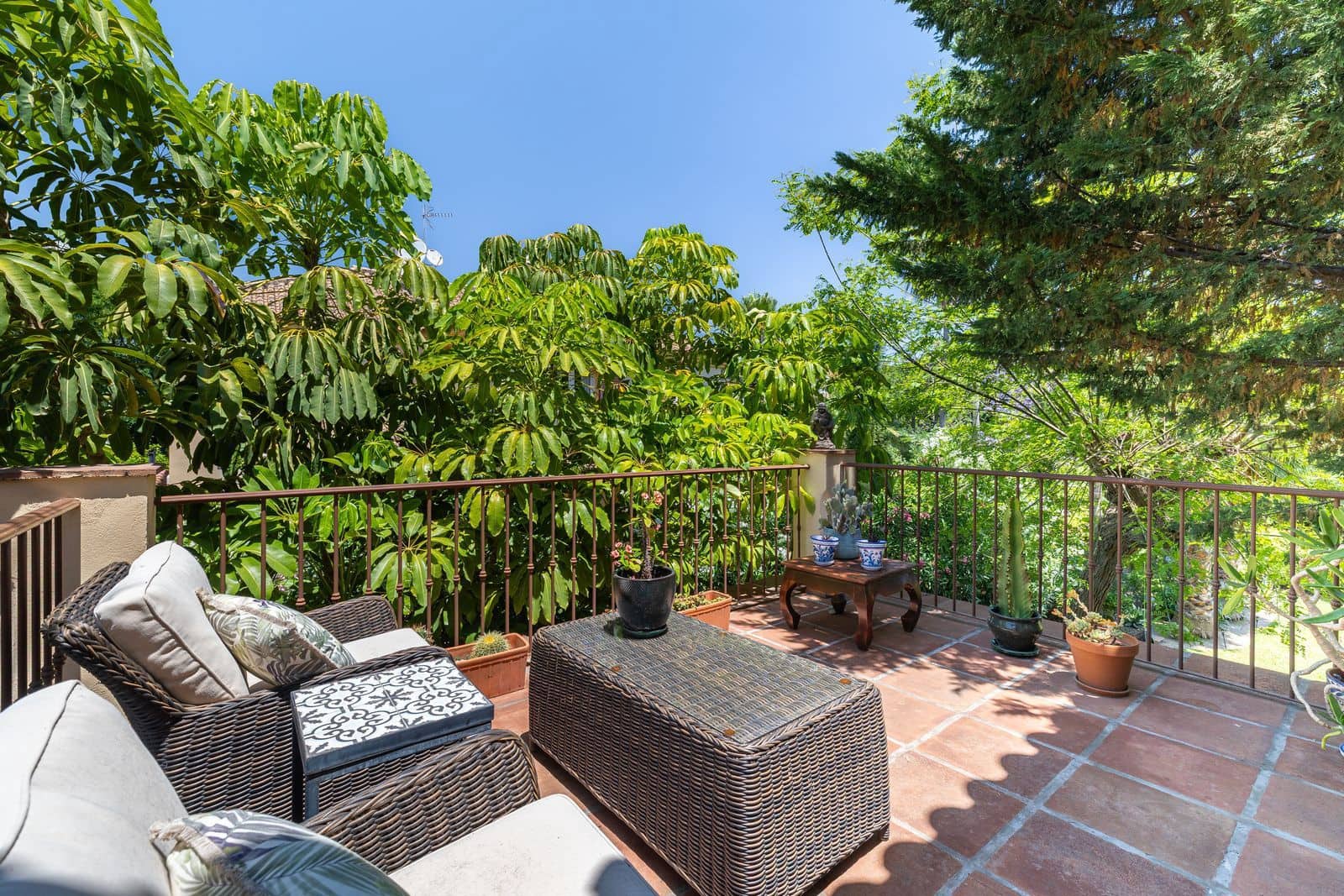 5 soverom Kjedet enebolig til salgs i Marbella - € 1 395 000 (Ref: 9937670)