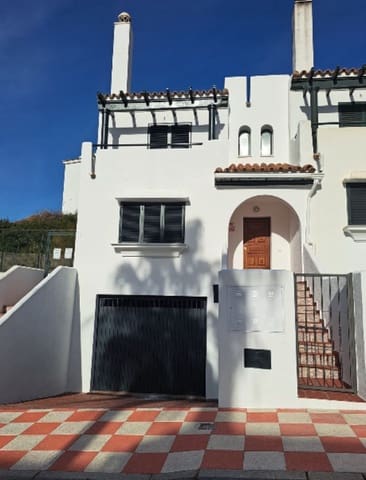 3 quarto Casa em Banda para venda em La Duquesa / Puerto de la Duquesa, Manilva - 588 000 € (Ref: 9937684)