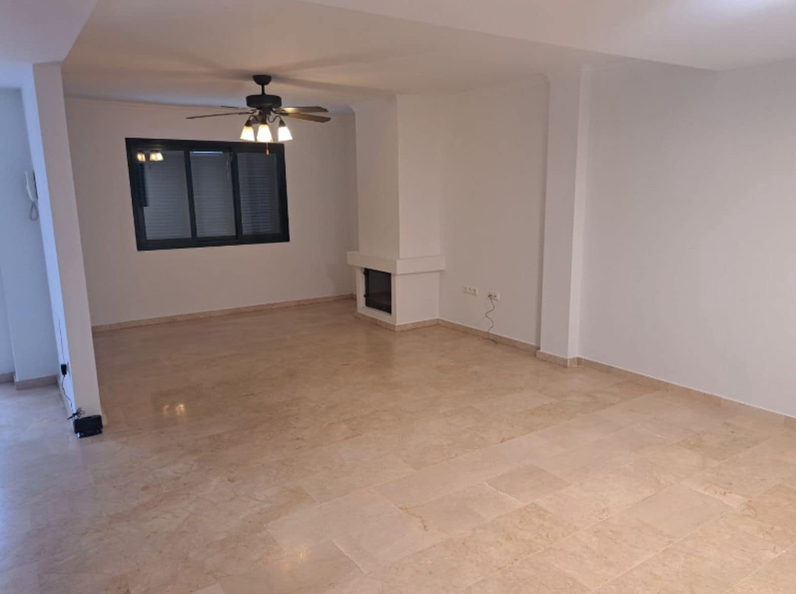3 quarto Casa em Banda para venda em La Duquesa / Puerto de la Duquesa - 588 000 € (Ref: 9937684)