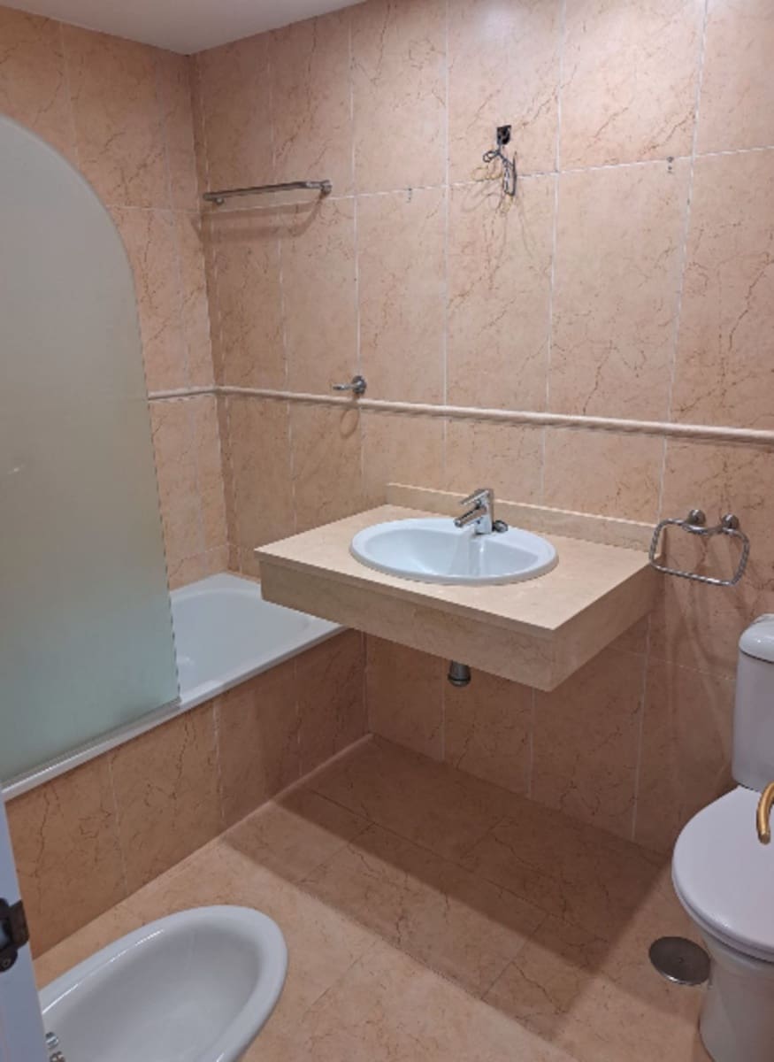 3 quarto Casa em Banda para venda em La Duquesa / Puerto de la Duquesa - 588 000 € (Ref: 9937684)