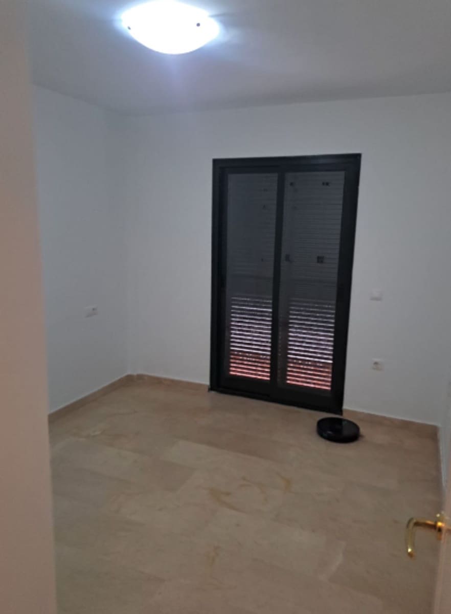3 quarto Casa em Banda para venda em La Duquesa / Puerto de la Duquesa - 588 000 € (Ref: 9937684)