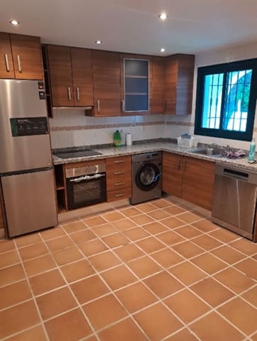 3 quarto Casa em Banda para venda em La Duquesa / Puerto de la Duquesa, Manilva - 588 000 € (Ref: 9937684)