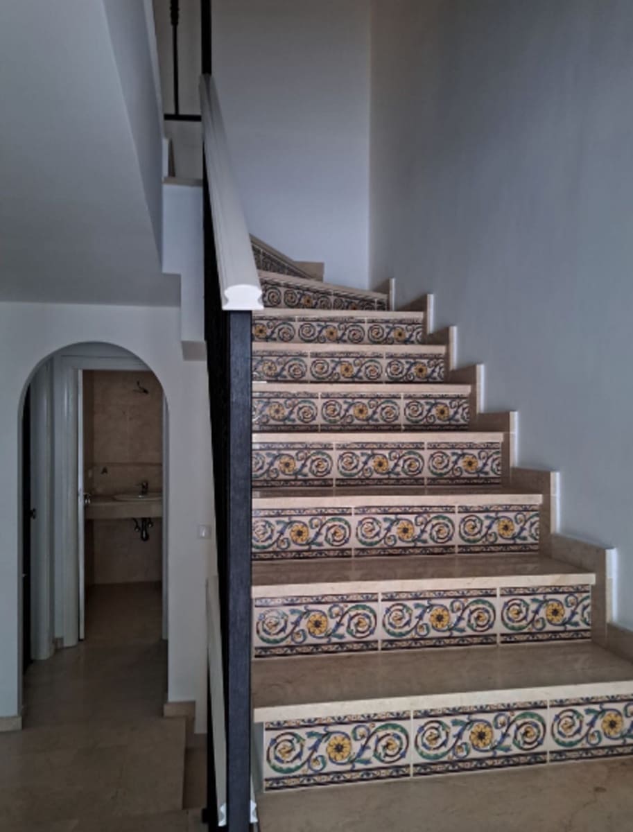 3 quarto Casa em Banda para venda em La Duquesa / Puerto de la Duquesa - 588 000 € (Ref: 9937684)