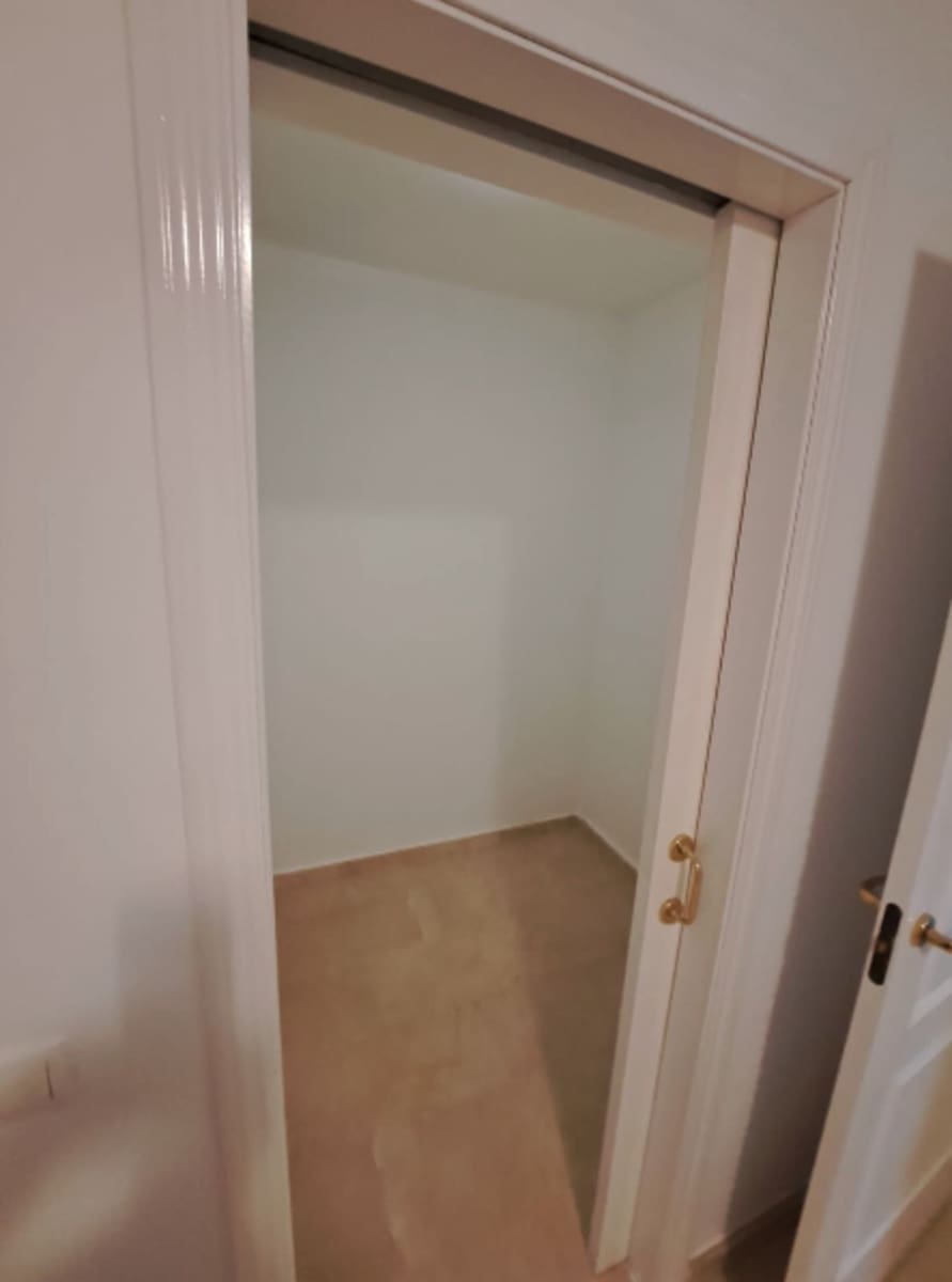 3 quarto Casa em Banda para venda em La Duquesa / Puerto de la Duquesa - 588 000 € (Ref: 9937684)