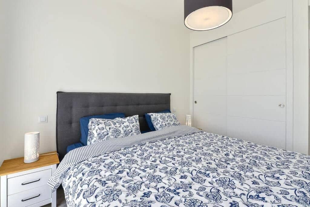 Pareado de 3 habitaciones en Manilva en venta - 695.000 € (Ref: 9937690)