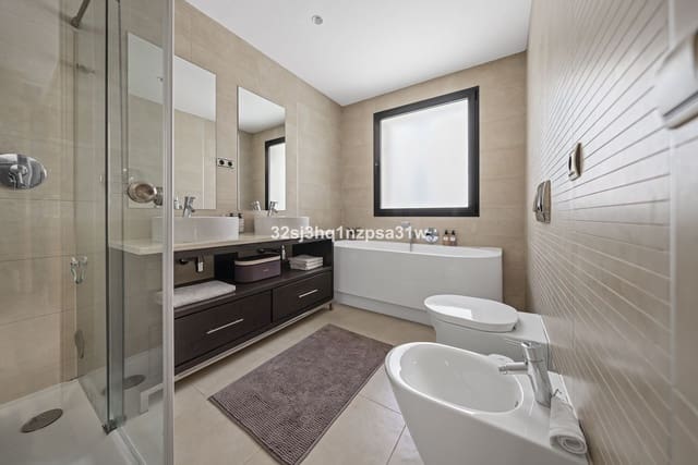 3 camera da letto Attico in vendita in Los Monteros, Marbella - 865.000 € (Rif: 9937704)