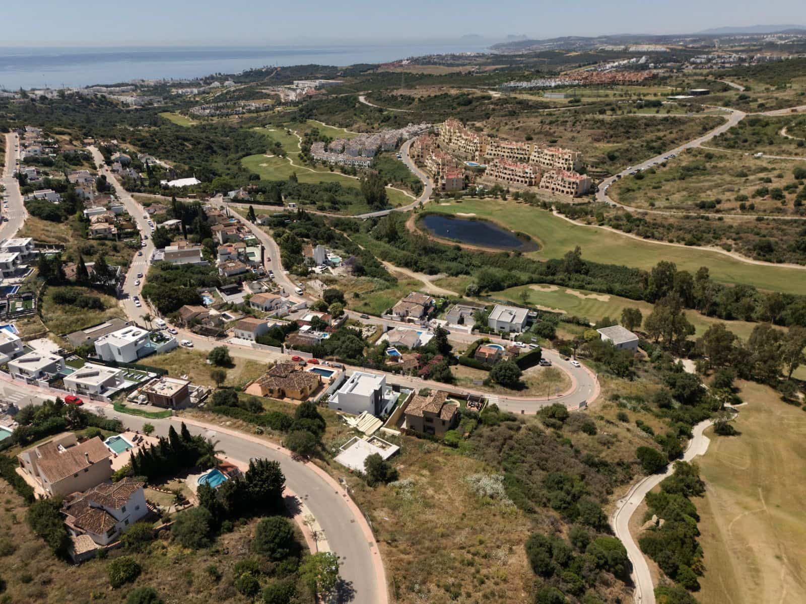 Undeveloped Land for sale in Estepona - € 350,000 (Ref: 9937719)