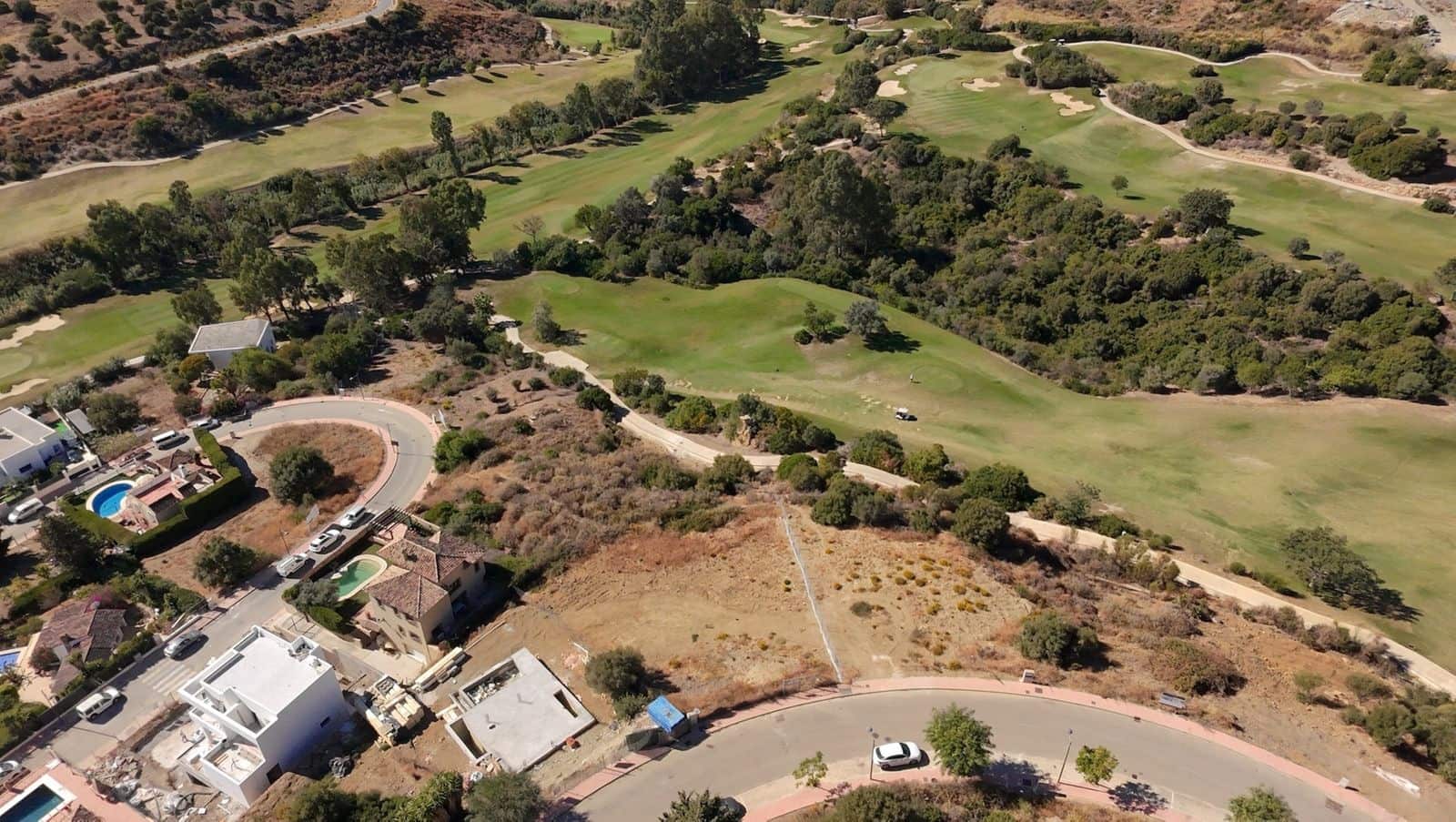 Undeveloped Land for sale in Estepona - € 350,000 (Ref: 9937719)