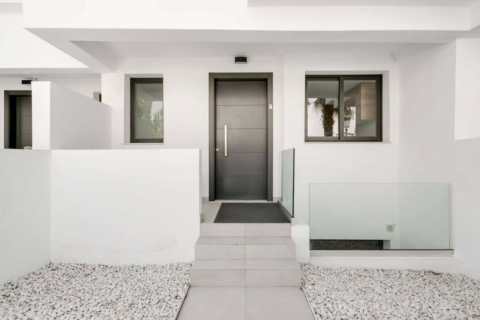 4 soveværelse Byhus til salg i Estepona - € 1.195.000 (Ref: 9937721)