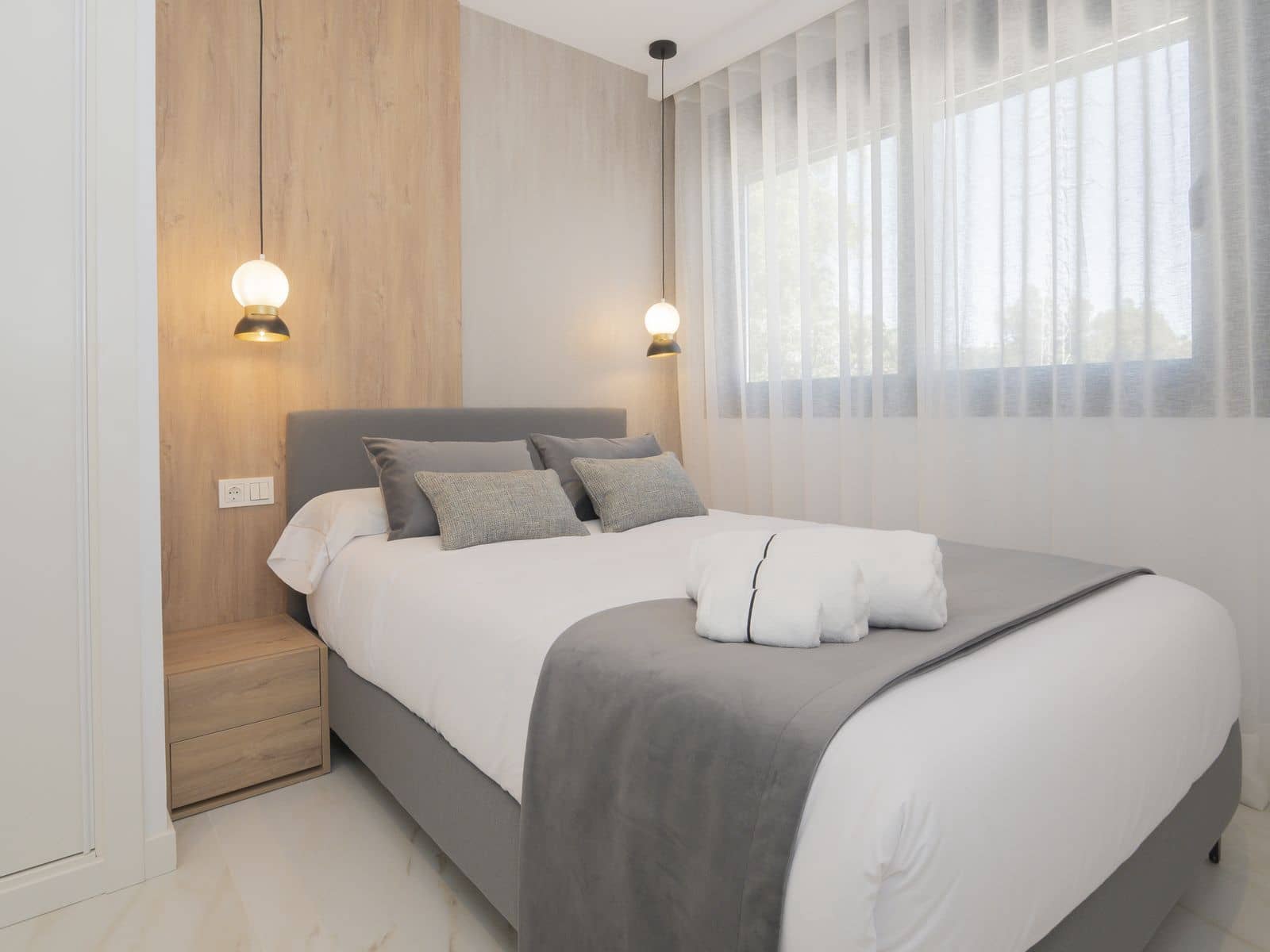4 bedroom Townhouse for sale in Nueva Andalucia - € 945,000 (Ref: 9937722)