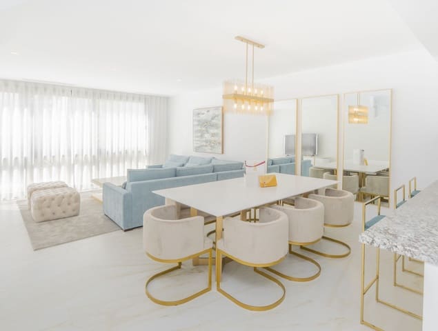 4 soveværelse Byhus til salg i Nueva Andalucia, Marbella - € 945.000 (Ref: 9937722)