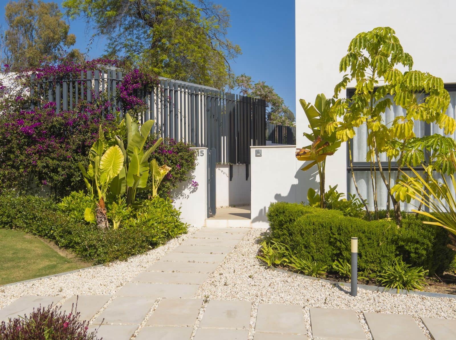 4 bedroom Townhouse for sale in Nueva Andalucia - € 945,000 (Ref: 9937722)