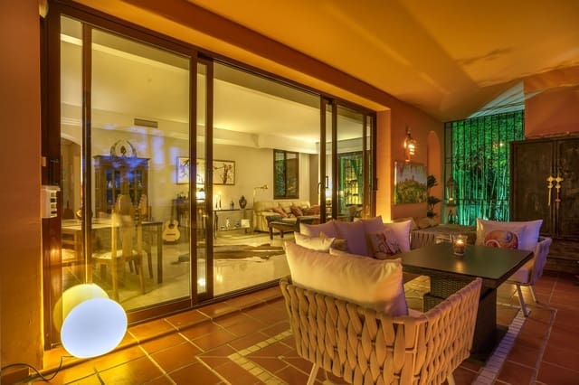 2 soveværelse Lejlighed til salg i Puerto de la Torre, Málaga by - € 549.000 (Ref: 9937724)