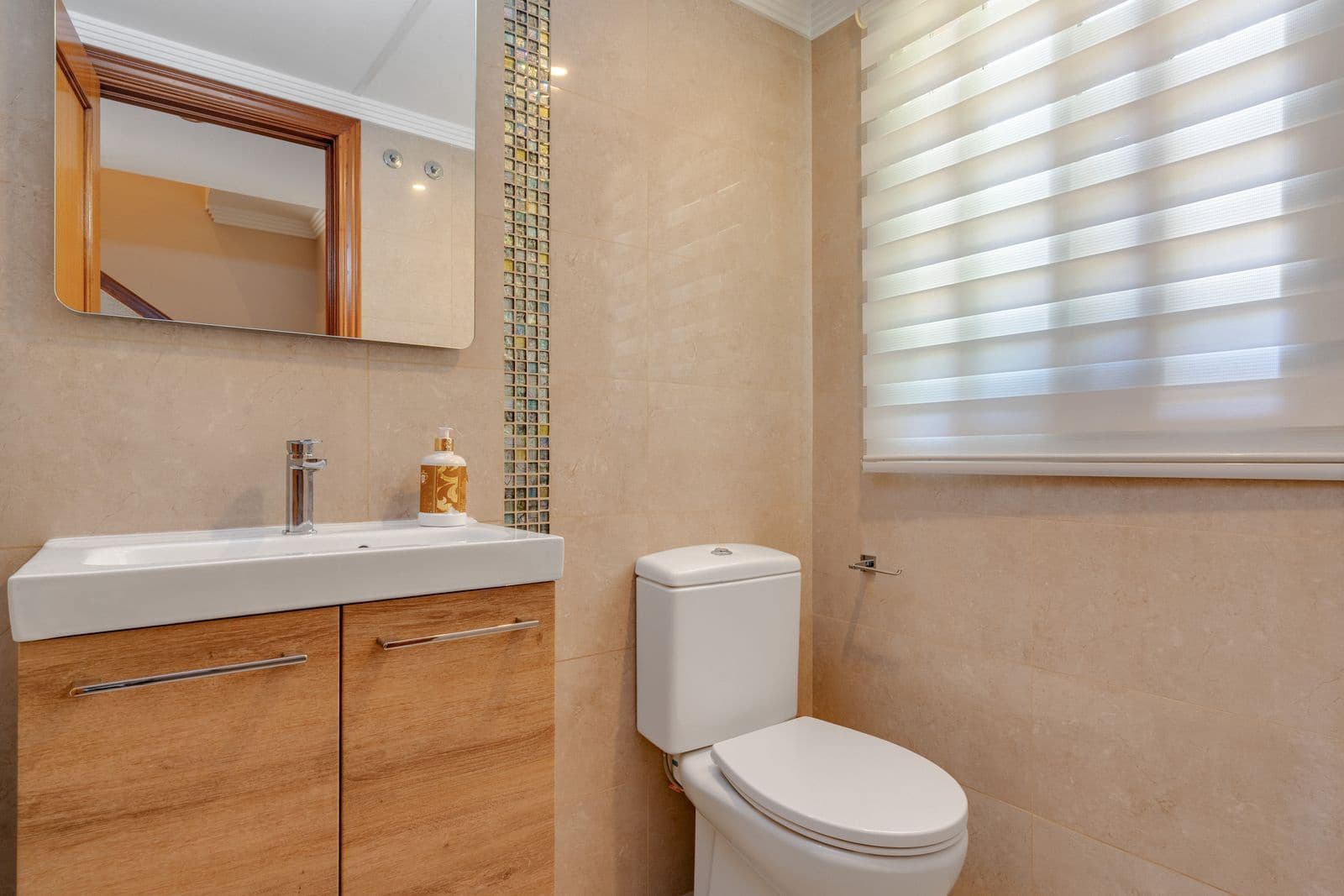3 slaapkamer Halfvrijstaande villa te koop in Estepona - € 590.000 (Ref: 9937729)