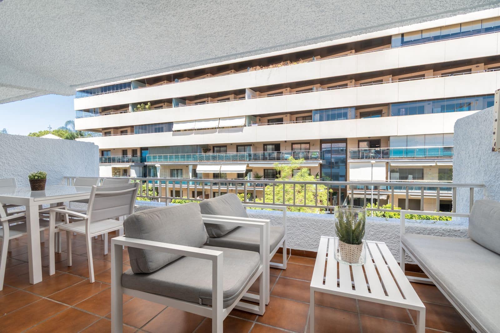 1 soverom Leilighet til salgs i Golden Mile - € 495 000 (Ref: 9937730)