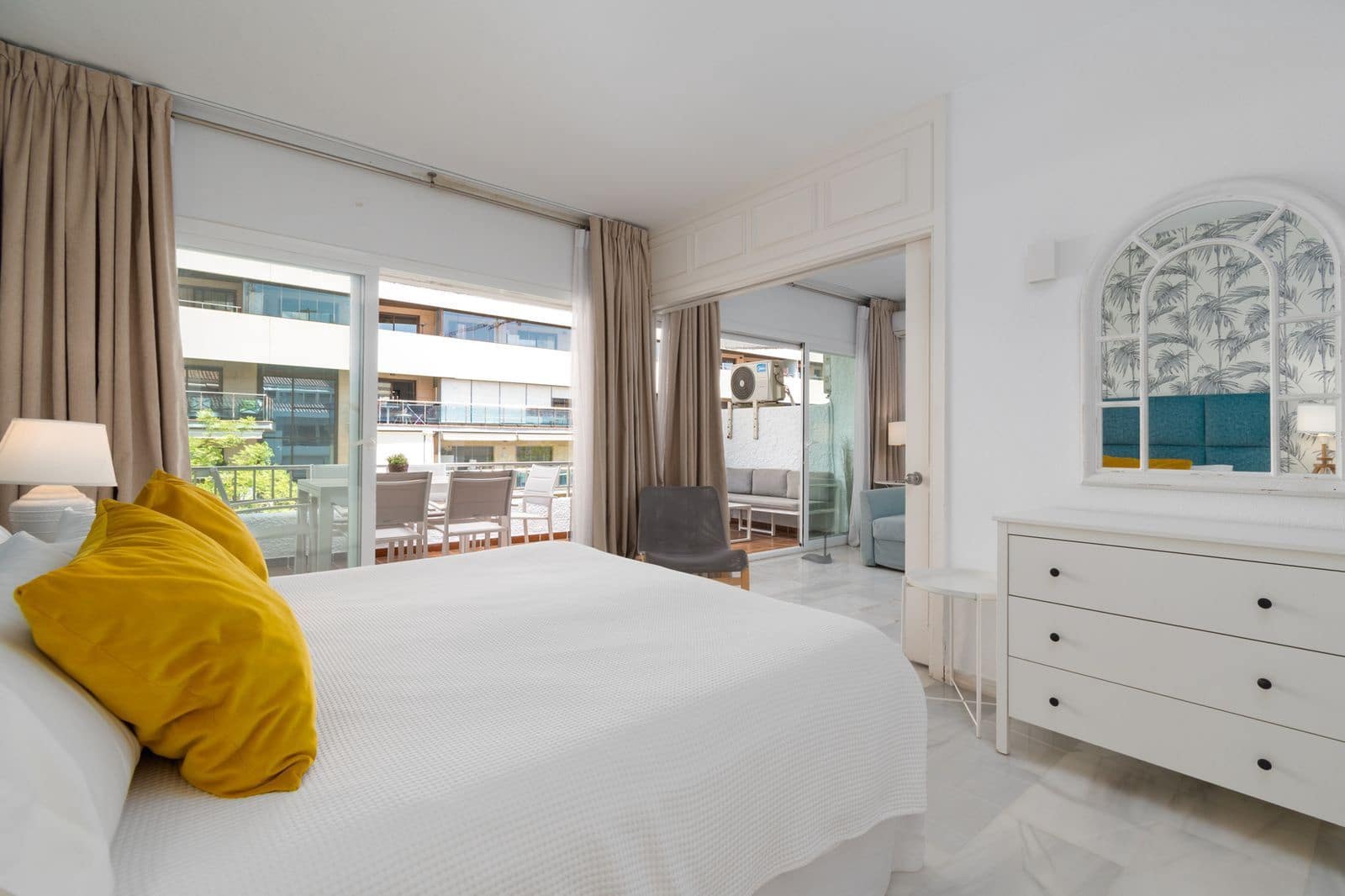 1 soverom Leilighet til salgs i Golden Mile - € 495 000 (Ref: 9937730)