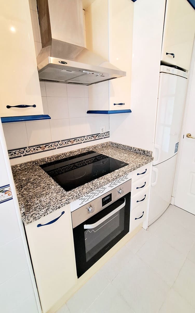 1 chambre Appartement de Plage à vendre à La Duquesa / Puerto de la Duquesa - 330 000 € (Ref: 9937738)