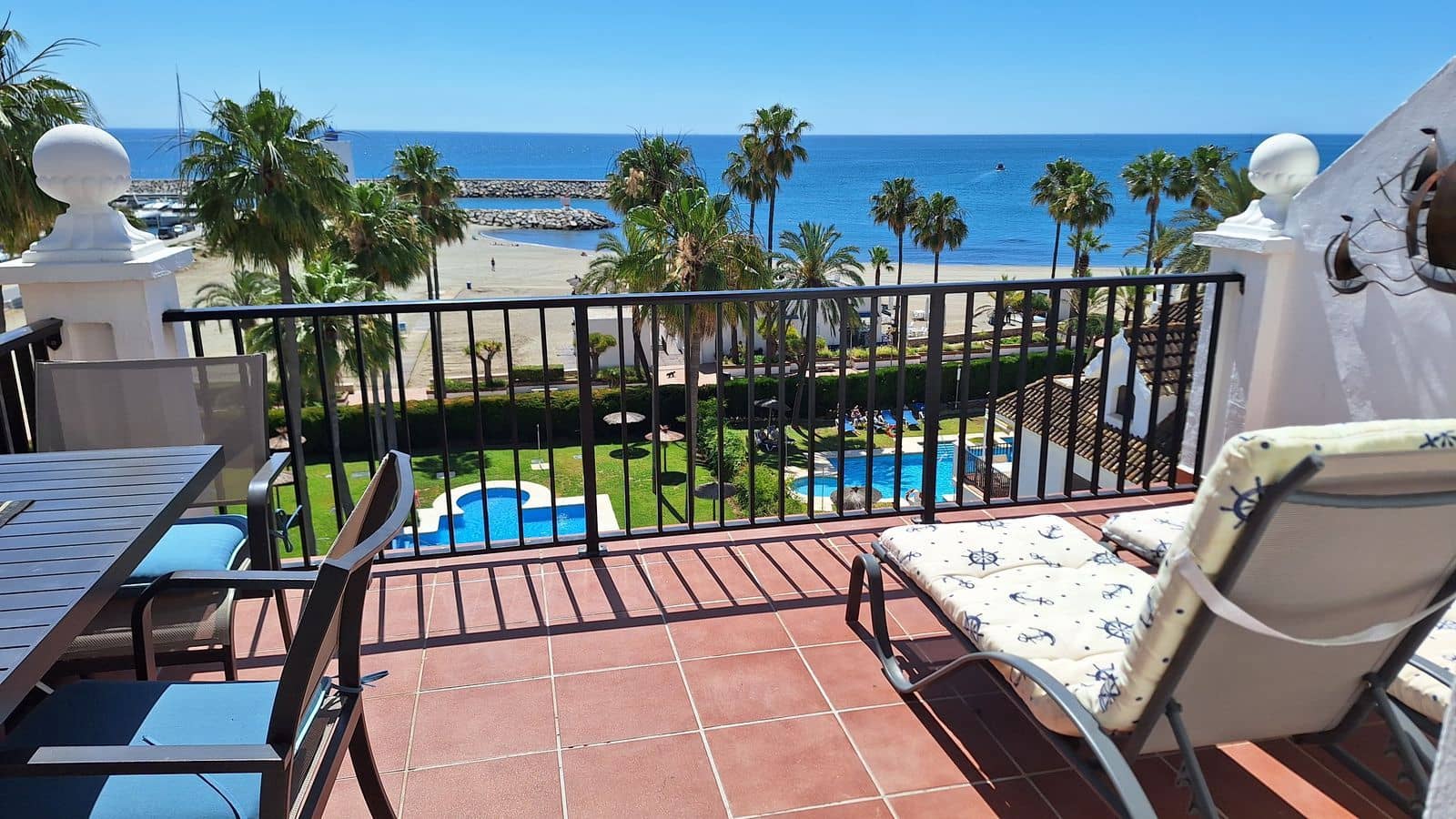 1 chambre Appartement de Plage à vendre à La Duquesa / Puerto de la Duquesa - 330 000 € (Ref: 9937738)