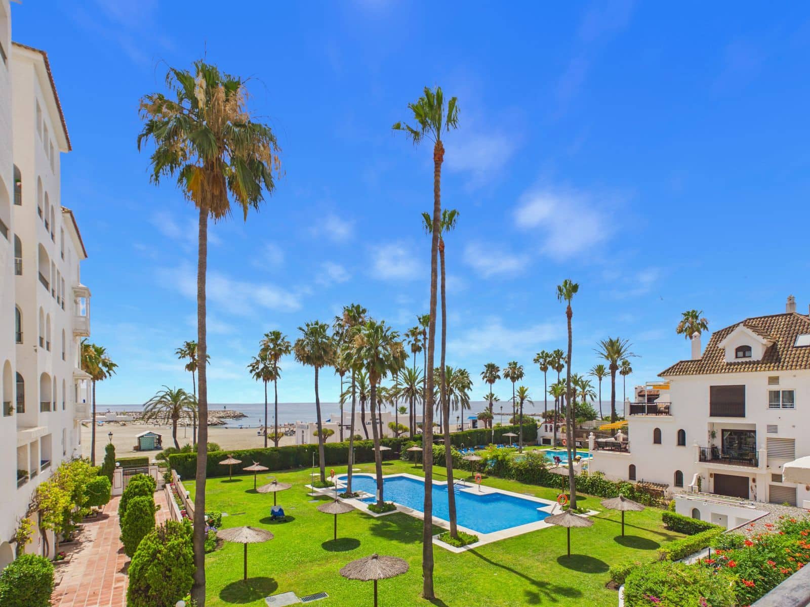 2 Zimmer Strandapartment zu verkaufen in Manilva - 430.000 € (Ref: 9937742)