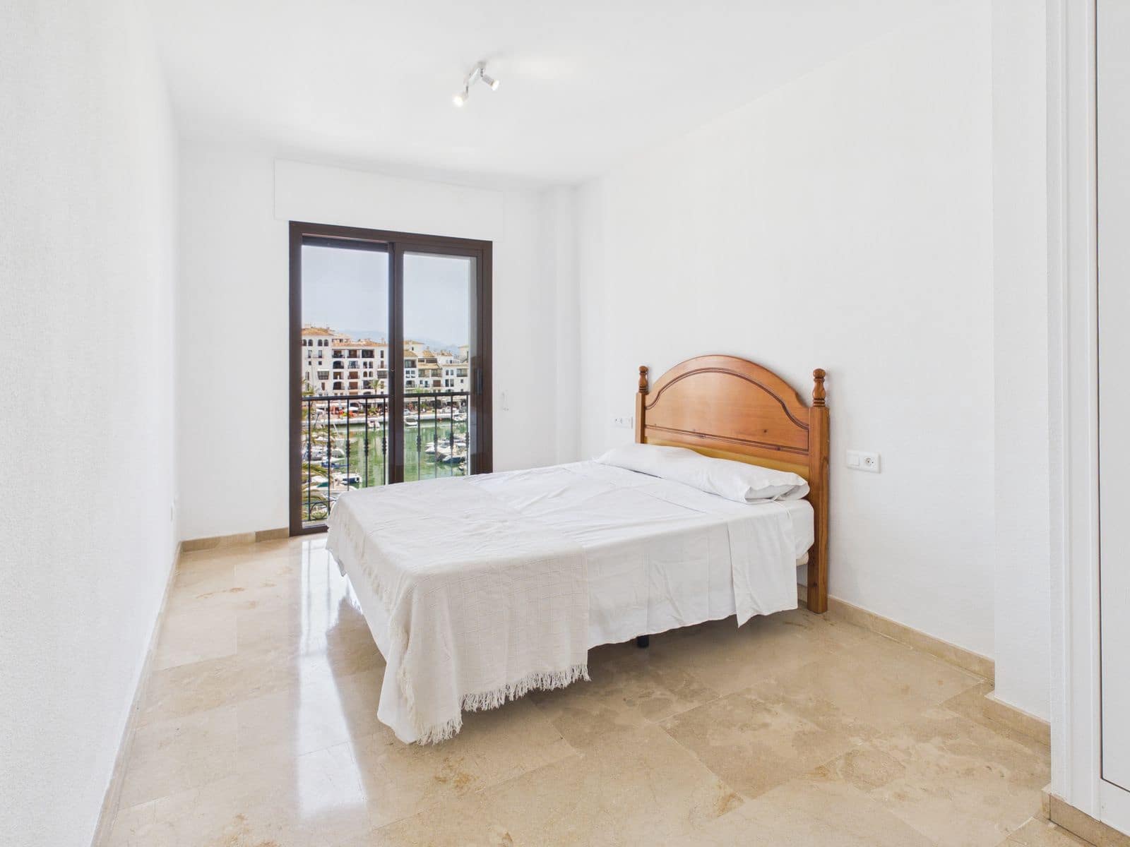 2 Zimmer Strandapartment zu verkaufen in Manilva - 430.000 € (Ref: 9937742)