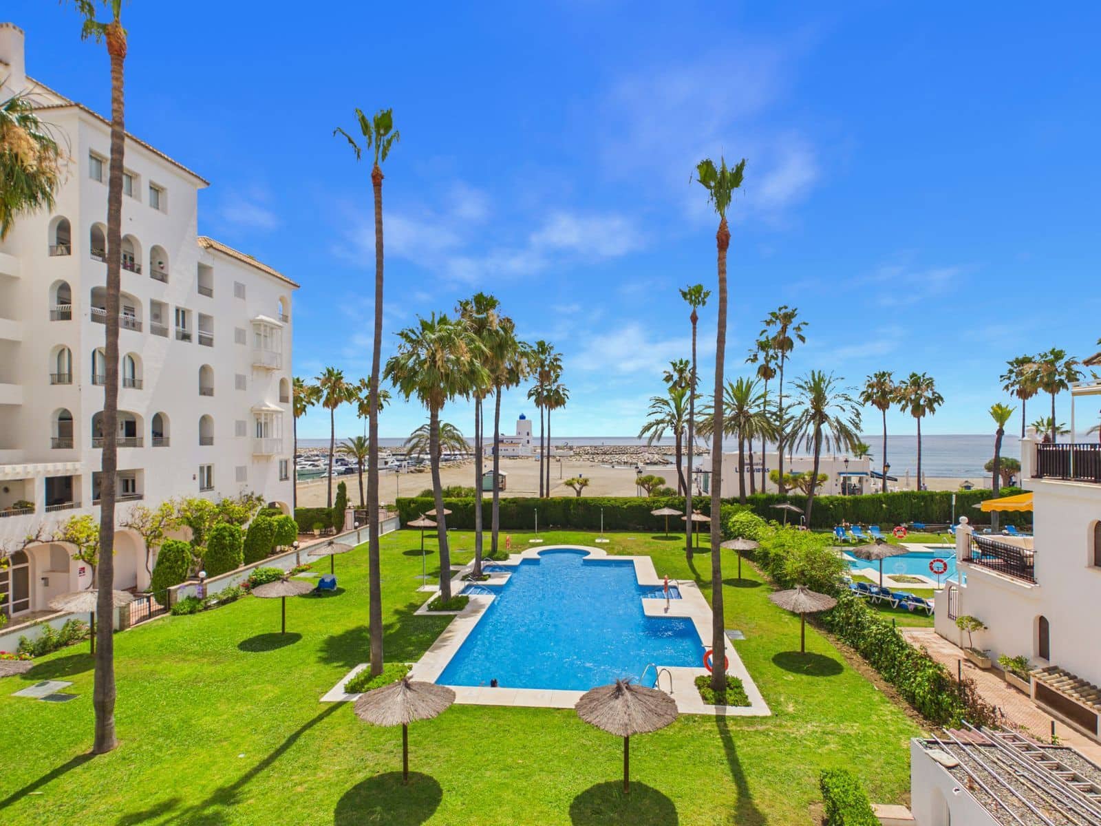 2 Zimmer Strandapartment zu verkaufen in Manilva - 430.000 € (Ref: 9937742)