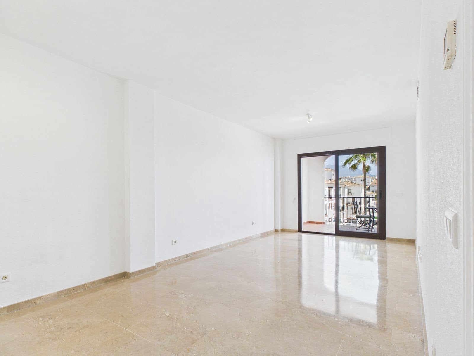2 Zimmer Strandapartment zu verkaufen in Manilva - 430.000 € (Ref: 9937742)