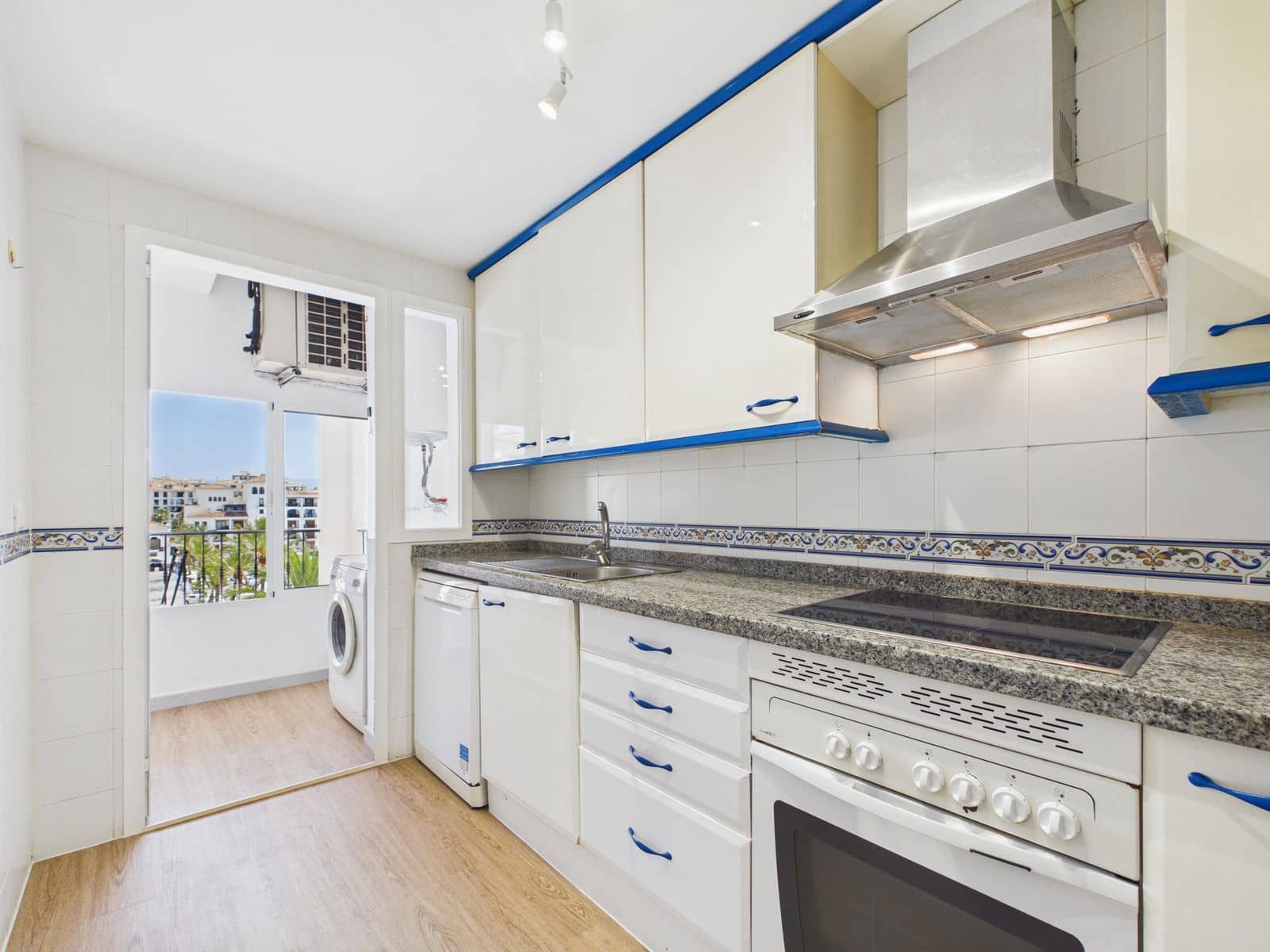 2 Zimmer Strandapartment zu verkaufen in Manilva - 430.000 € (Ref: 9937742)