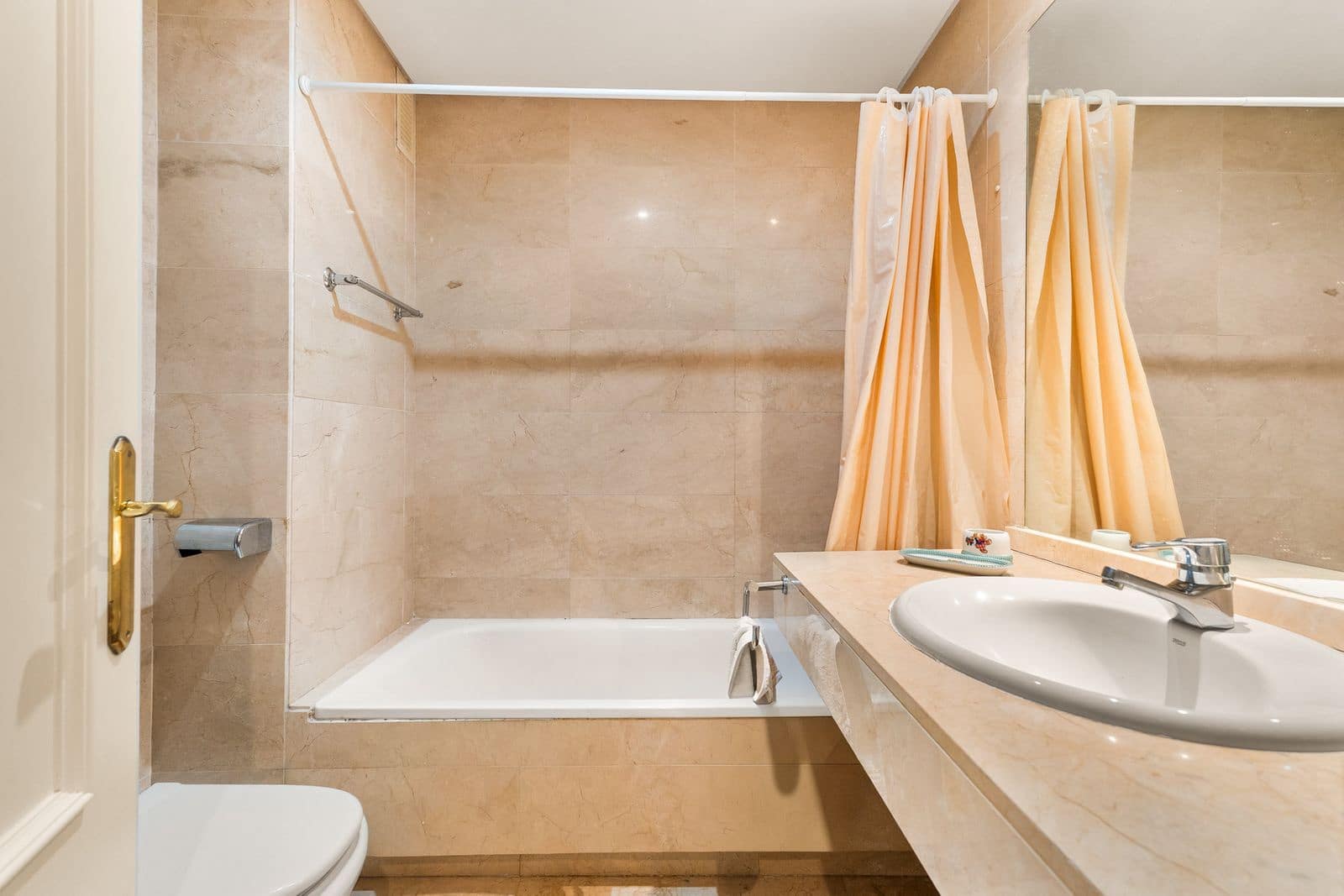 4 soverom Penthouse til salgs i Guadalmina - € 780 000 (Ref: 9937745)