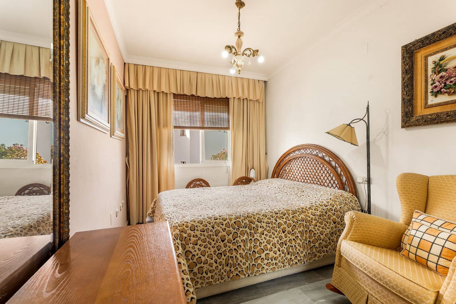 4 soverom Penthouse til salgs i Guadalmina - € 780 000 (Ref: 9937745)