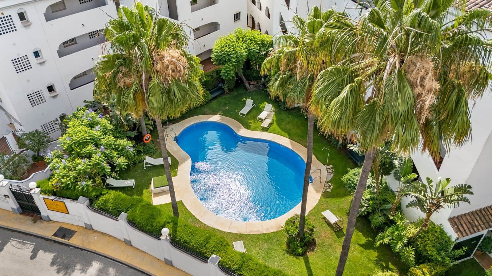 4 soverom Penthouse til salgs i Guadalmina - € 780 000 (Ref: 9937745)