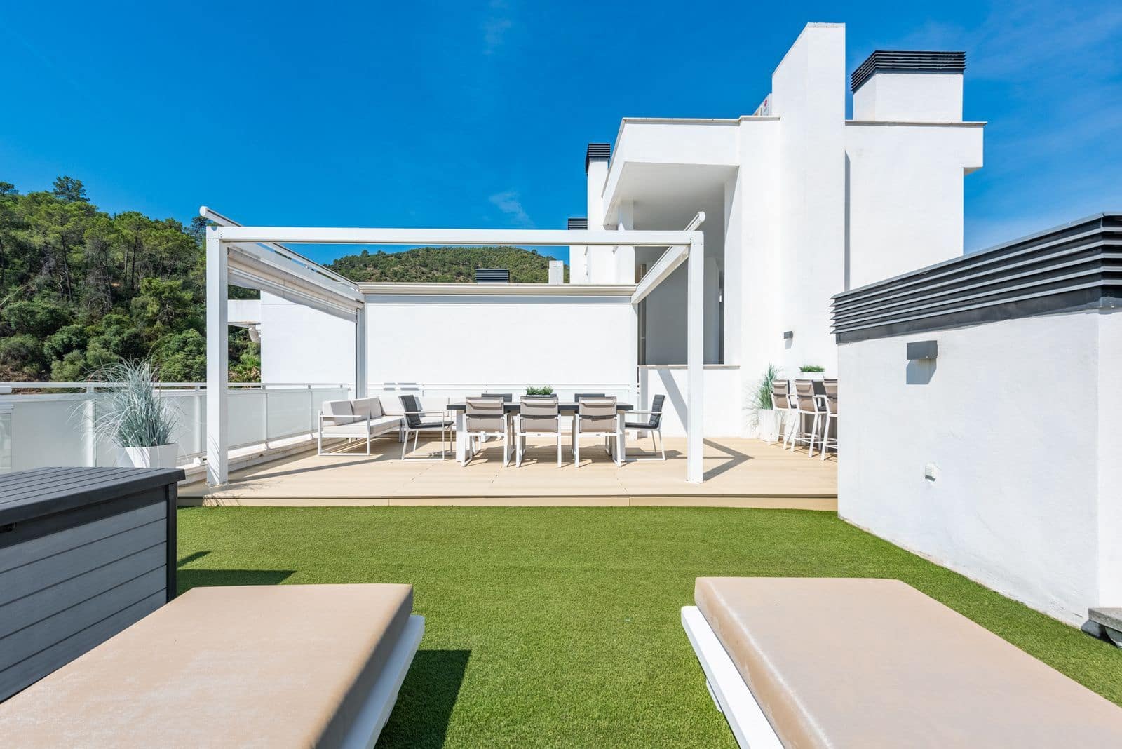 3 makuuhuone Kattohuoneisto myytävänä paikassa Benahavis - 695 000 € (Ref: 9952077)