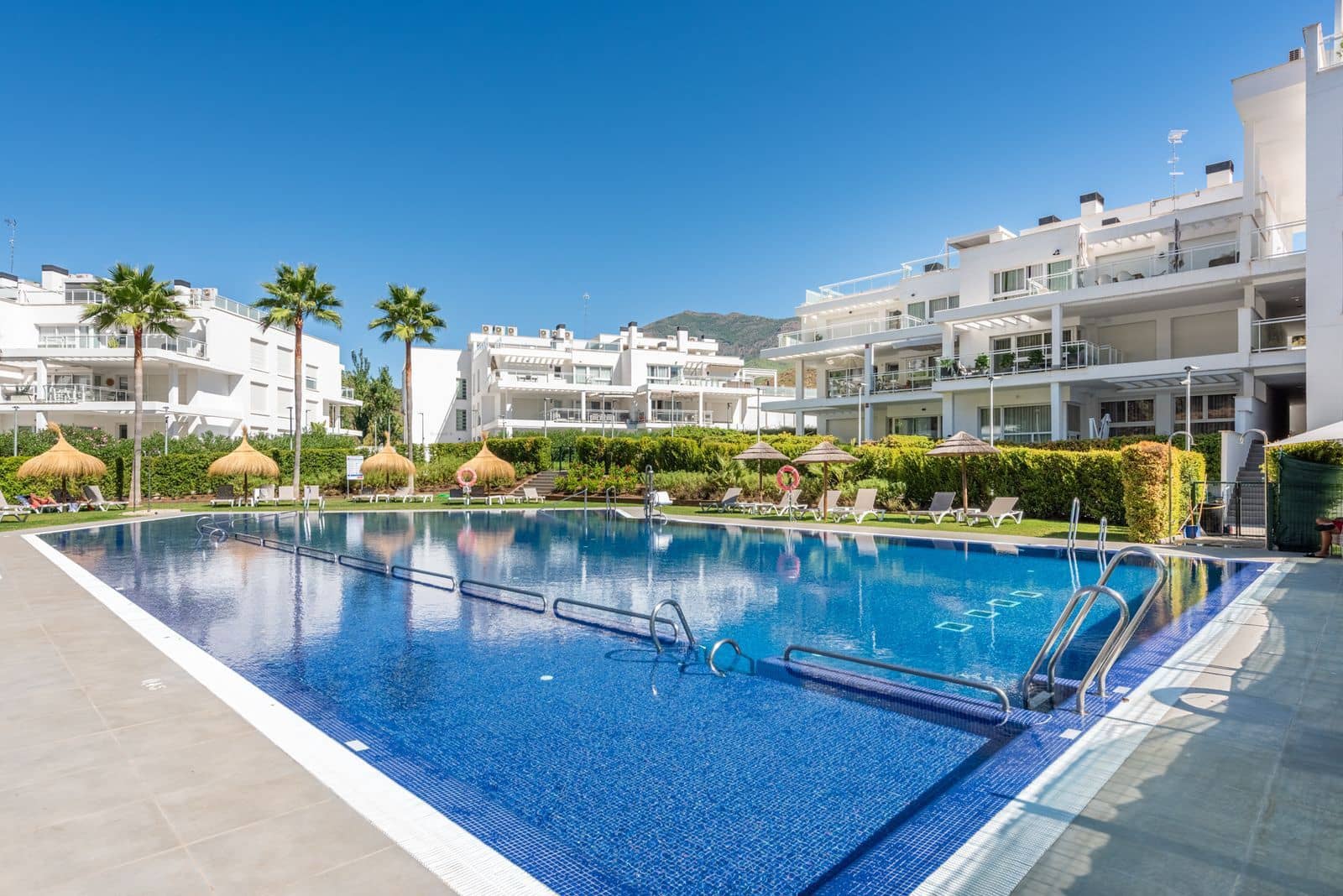 3 makuuhuone Kattohuoneisto myytävänä paikassa Benahavis - 695 000 € (Ref: 9952077)
