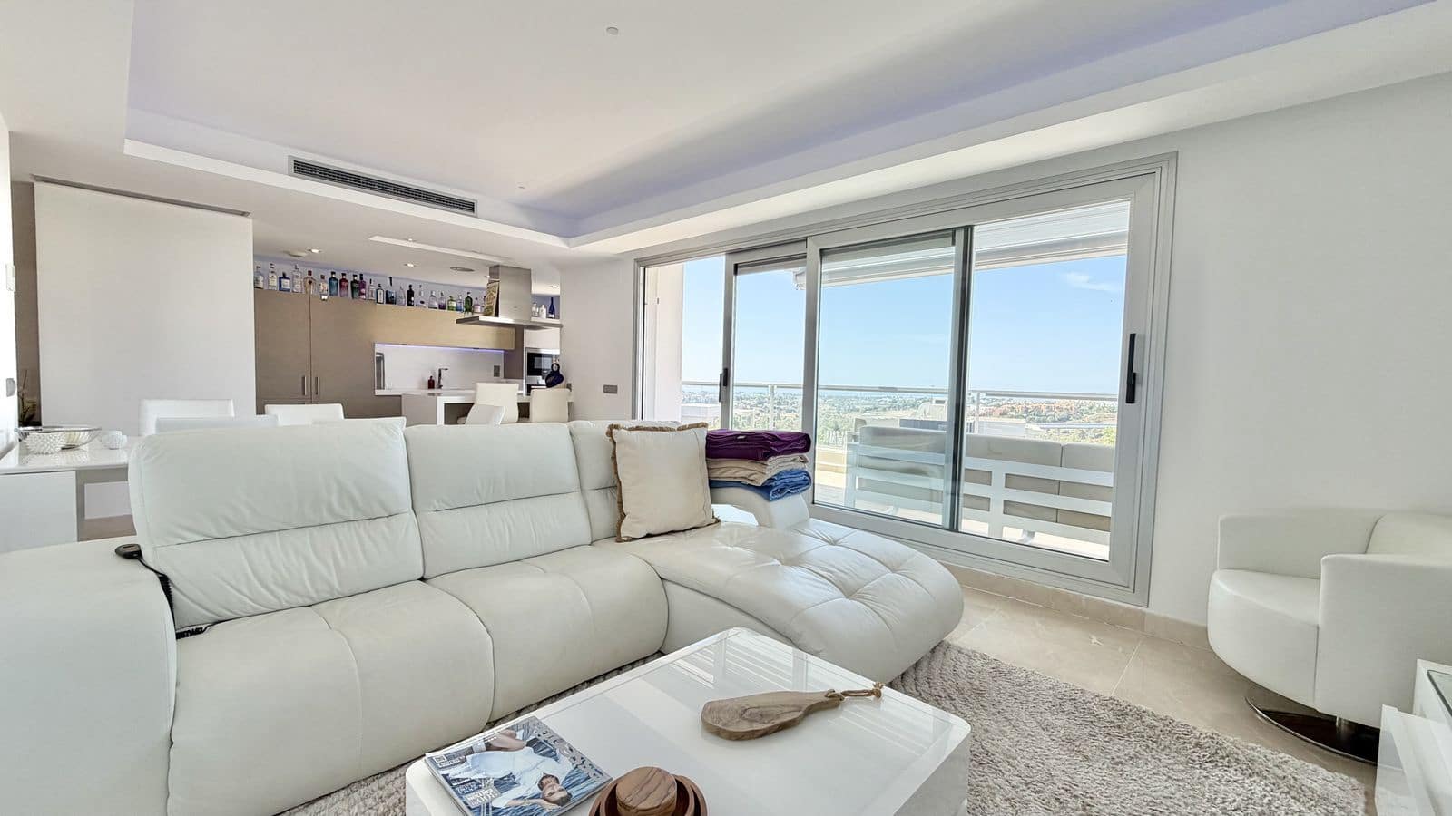 3 chambre Penthouse à vendre à Los Arqueros - 990 000 € (Ref: 9952082)