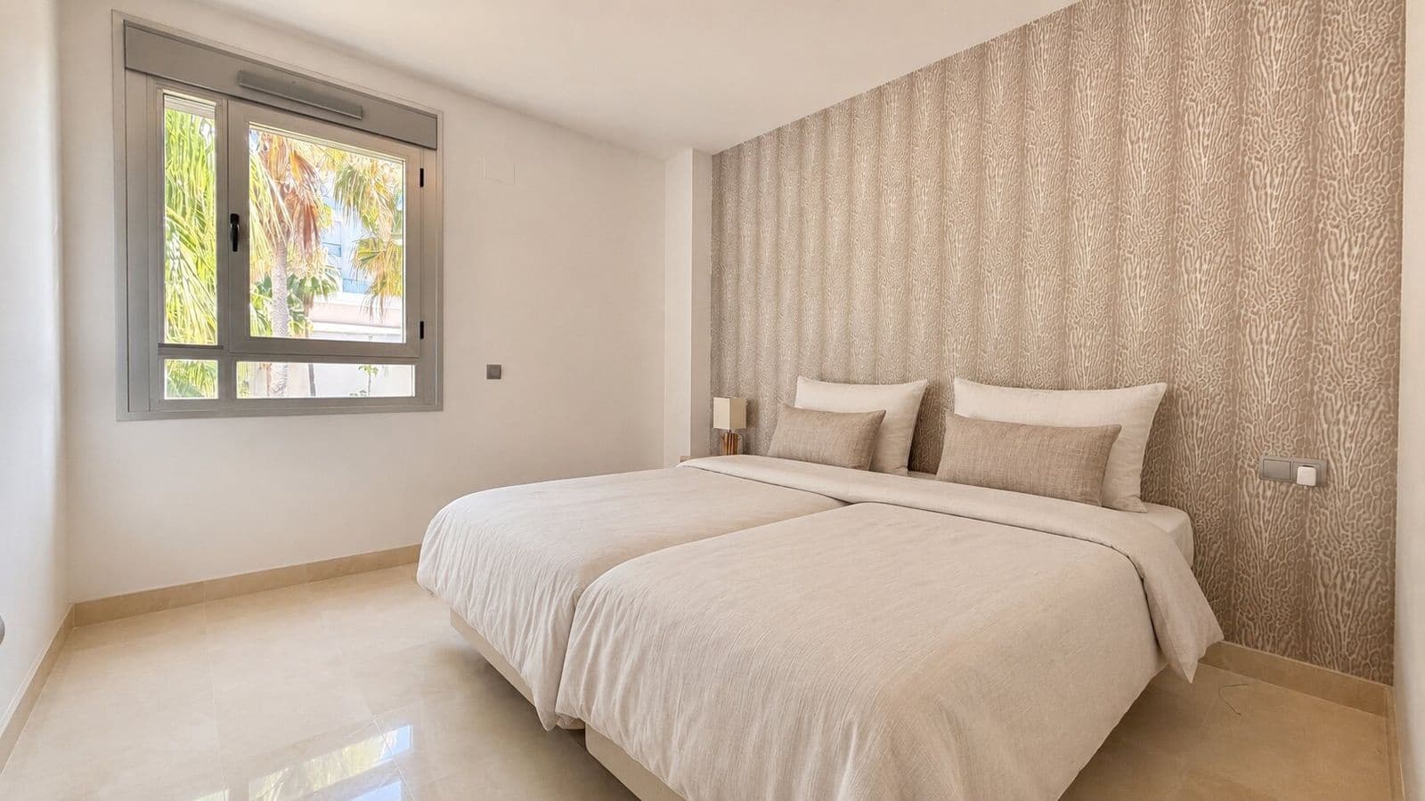 3 chambre Penthouse à vendre à Los Arqueros - 990 000 € (Ref: 9952082)