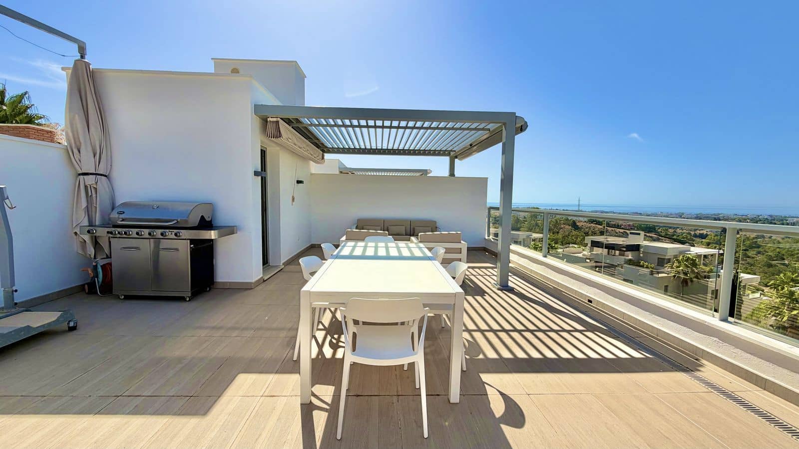 3 chambre Penthouse à vendre à Los Arqueros - 990 000 € (Ref: 9952082)