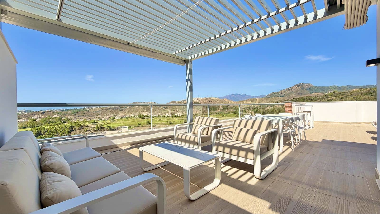 3 chambre Penthouse à vendre à Los Arqueros - 990 000 € (Ref: 9952082)