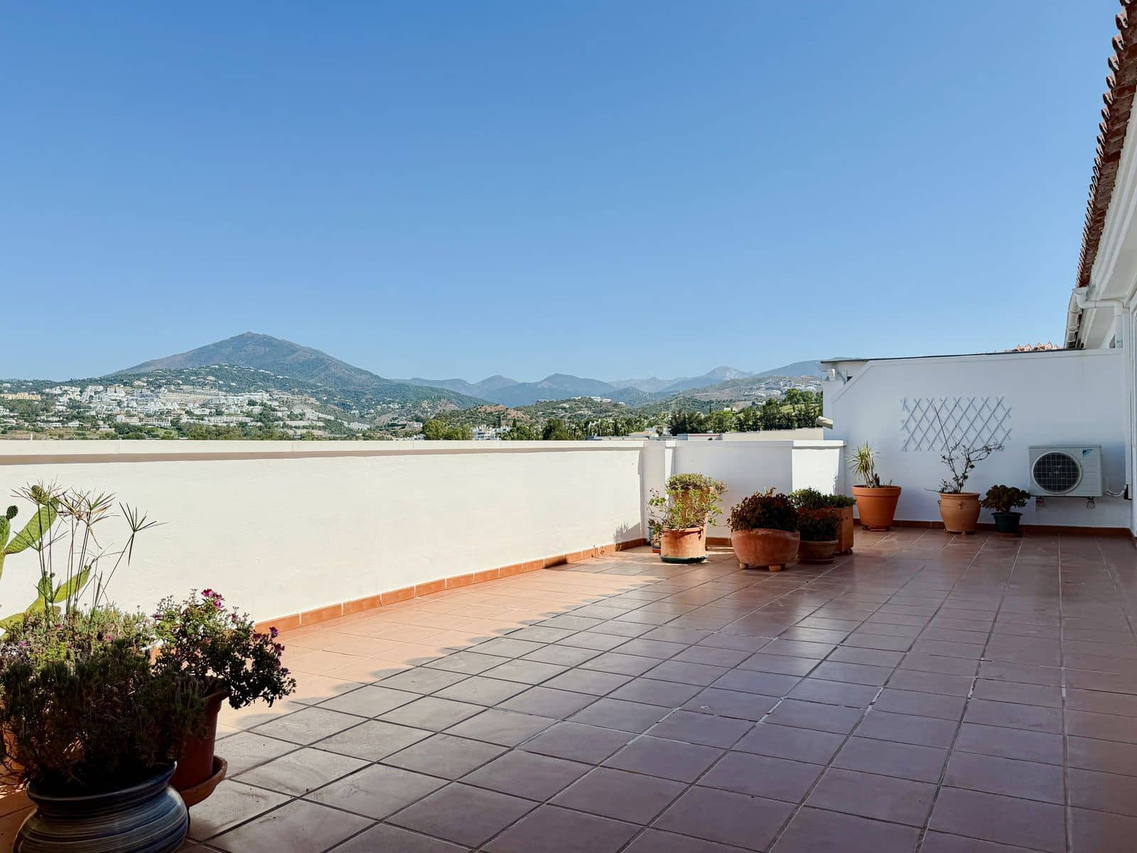 3 Zimmer Penthouse zu verkaufen in Nueva Andalucia - 675.000 € (Ref: 9952084)