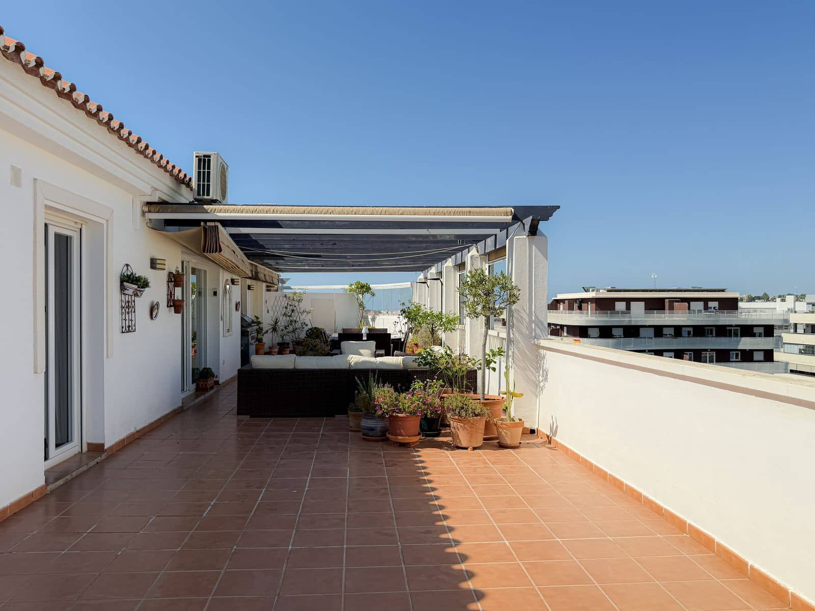 3 Zimmer Penthouse zu verkaufen in Nueva Andalucia - 675.000 € (Ref: 9952084)