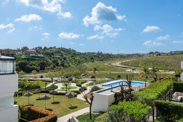 2 soveværelse Lejlighed til salg i La Cala de Mijas, Mijas - € 385.000 (Ref: 9952087)