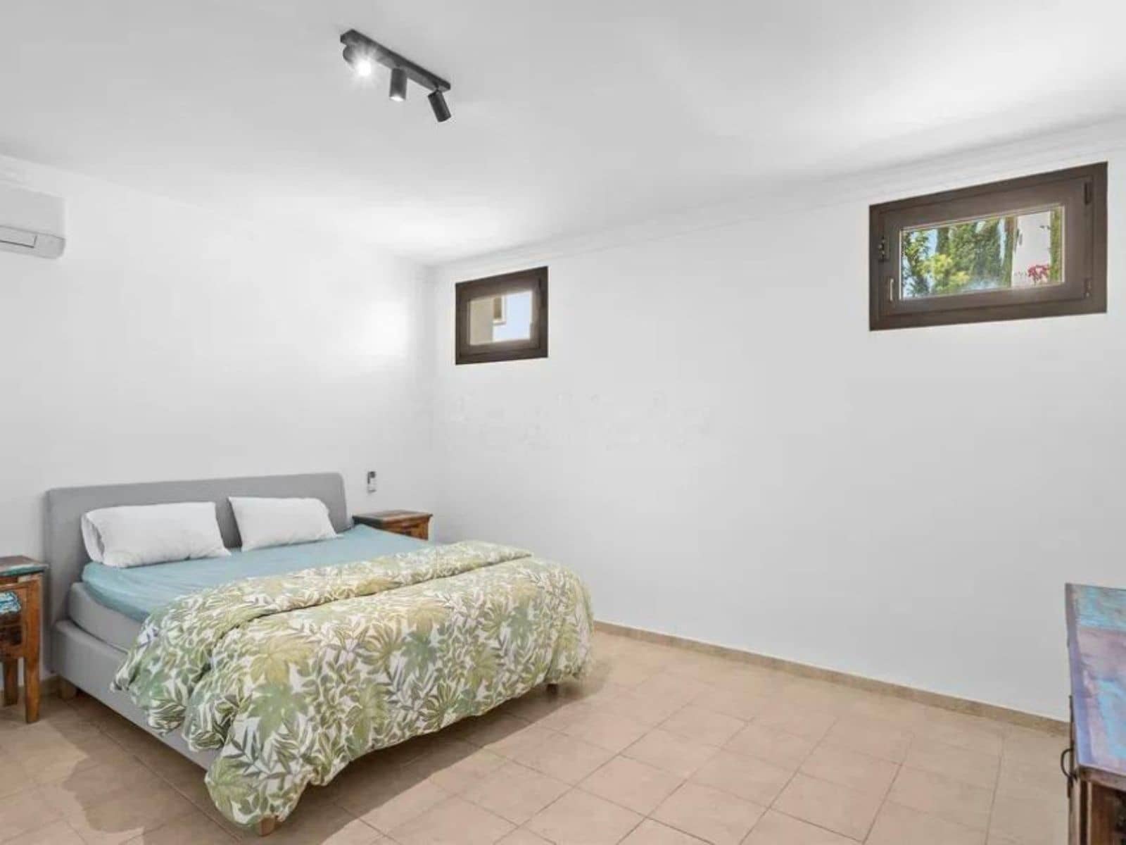 4 camera da letto Villa in vendita in New Golden Mile - 2.099.000 € (Rif: 9952092)