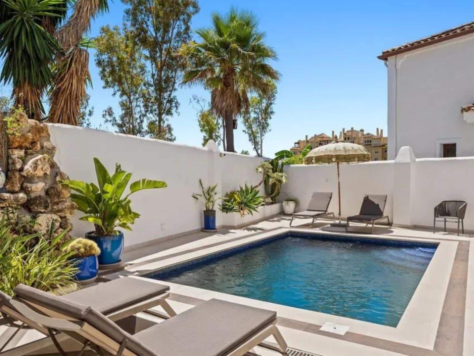 4 camera da letto Villa in vendita in New Golden Mile - 2.099.000 € (Rif: 9952092)