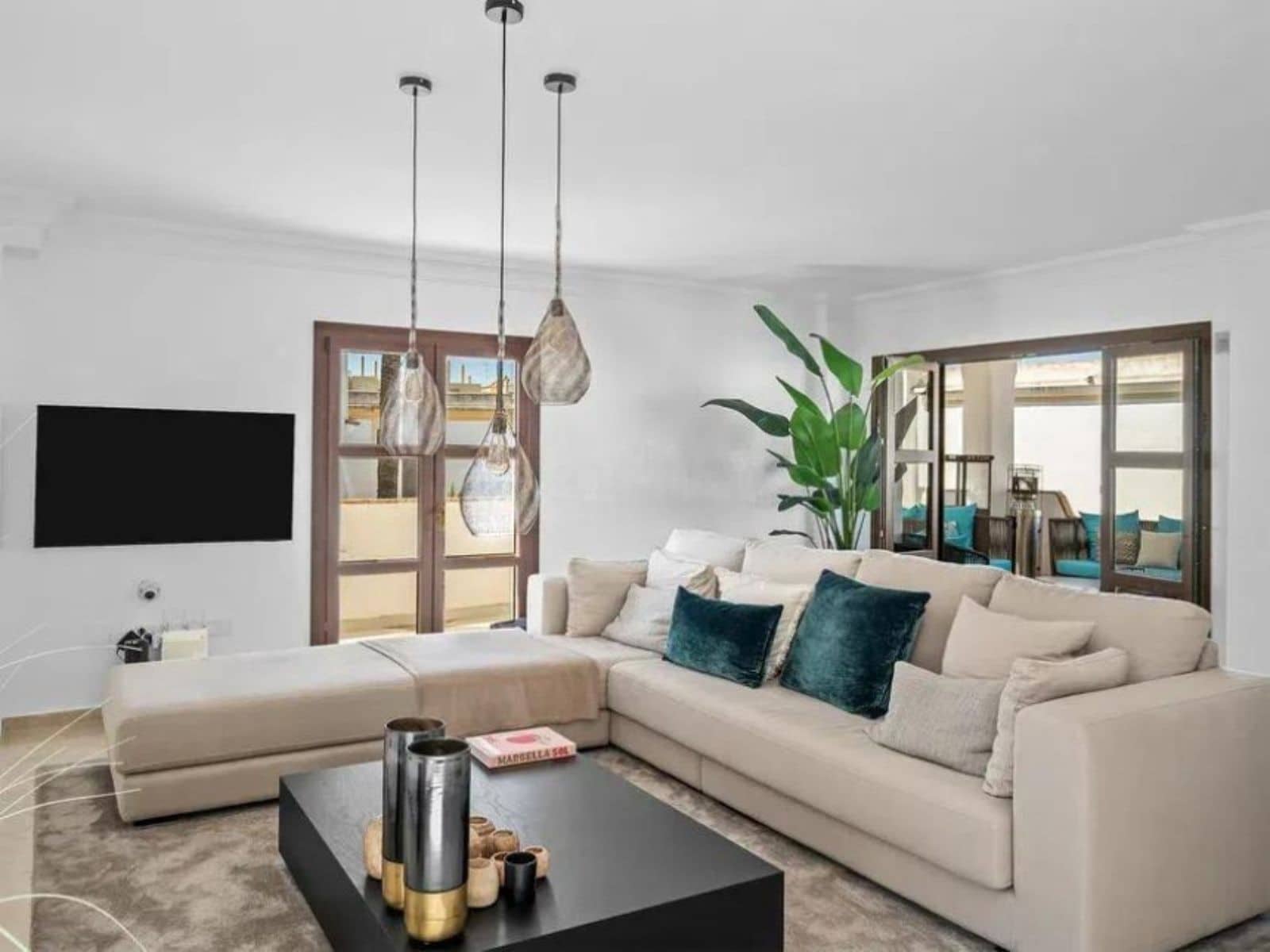 4 camera da letto Villa in vendita in New Golden Mile - 2.099.000 € (Rif: 9952092)