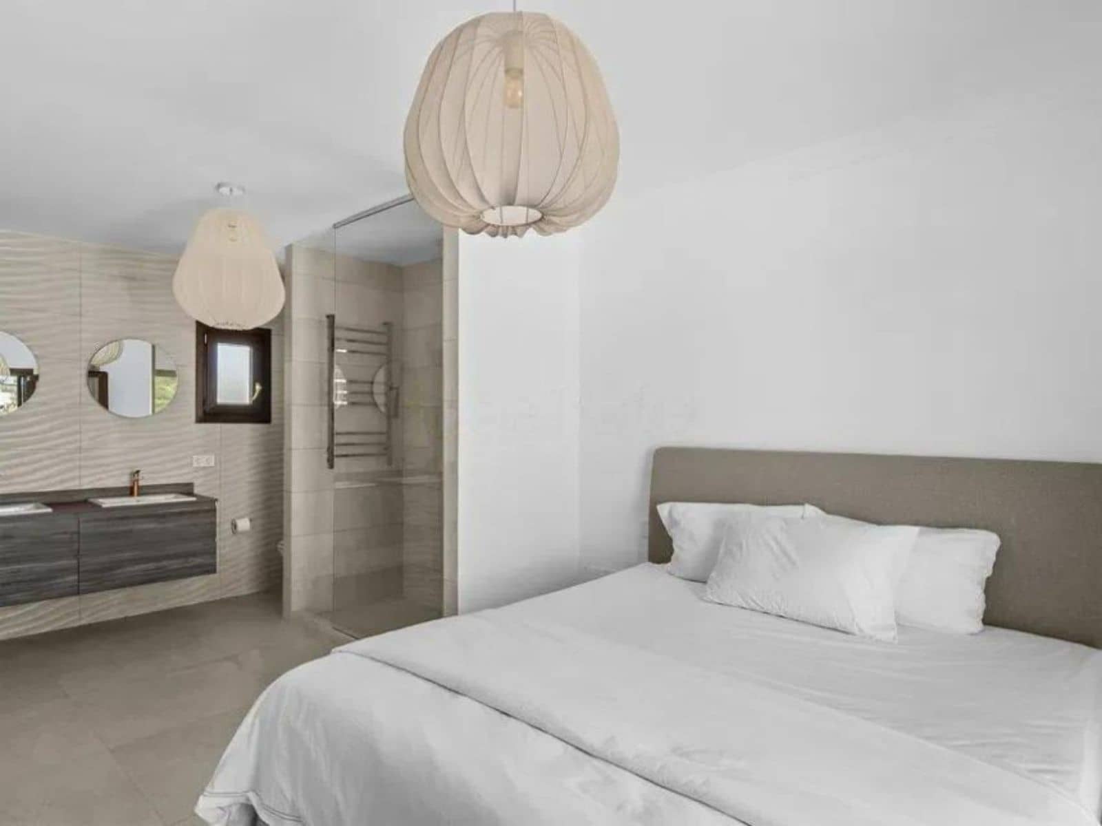 4 camera da letto Villa in vendita in New Golden Mile - 2.099.000 € (Rif: 9952092)