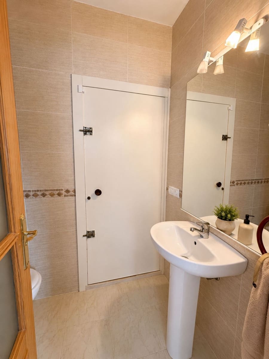Chalet de 2 habitaciones en Manilva en venta - 465.000 € (Ref: 9952095)