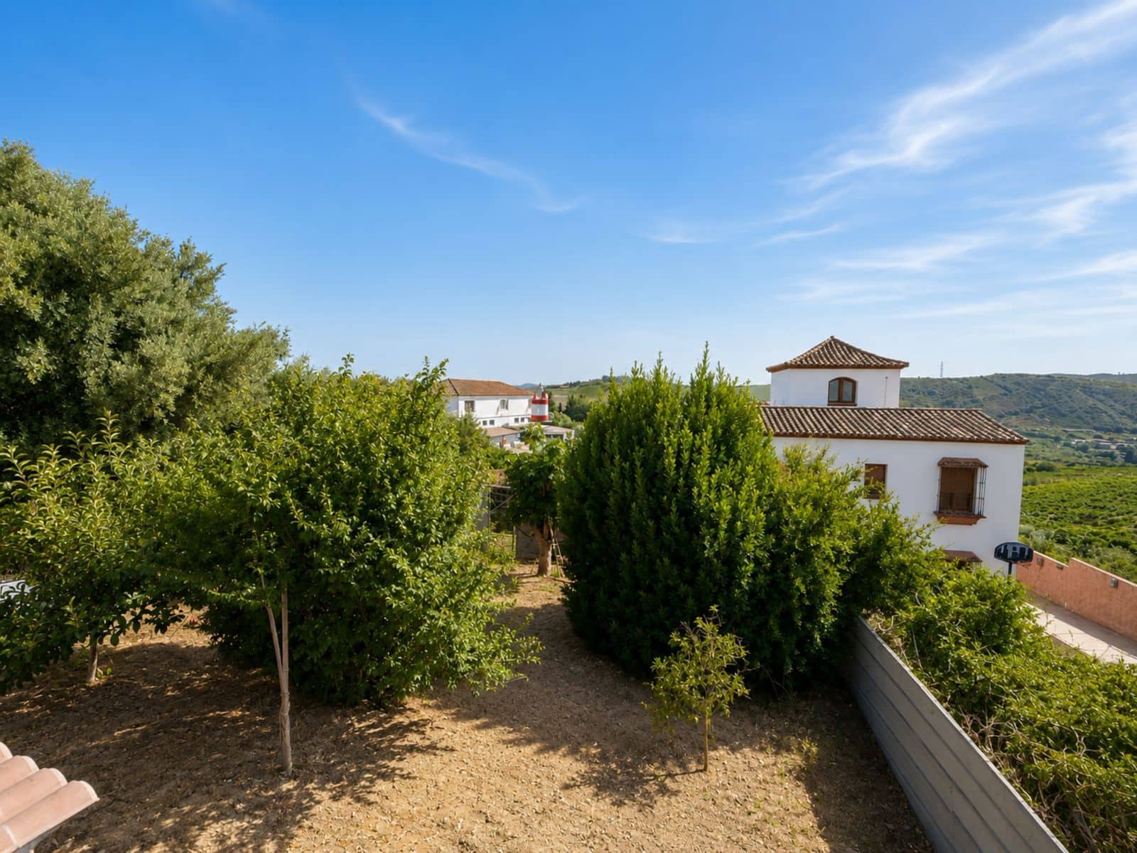 Chalet de 2 habitaciones en Manilva en venta - 465.000 € (Ref: 9952095)
