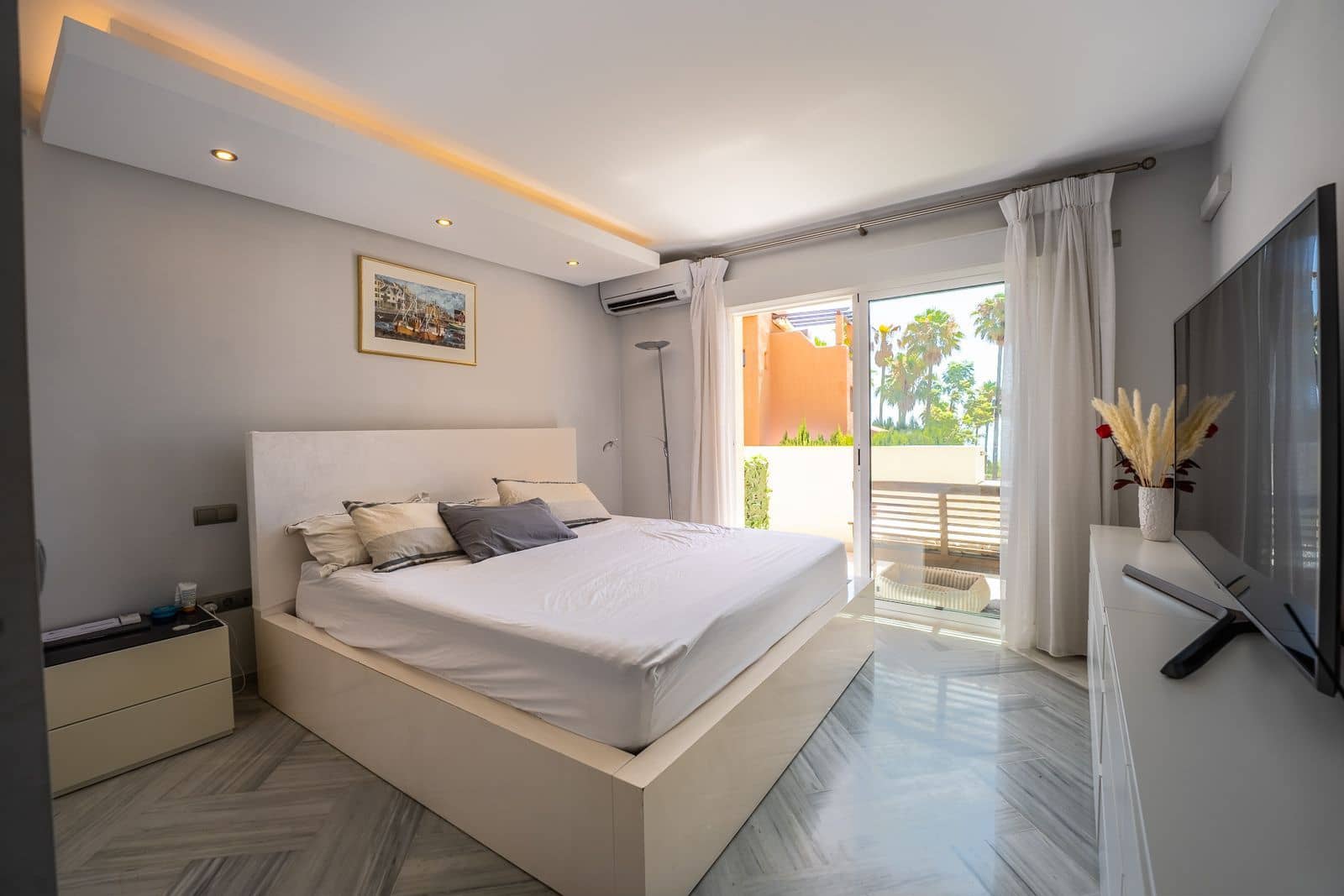 4 slaapkamer Huis te koop in New Golden Mile - € 949.000 (Ref: 9952100)