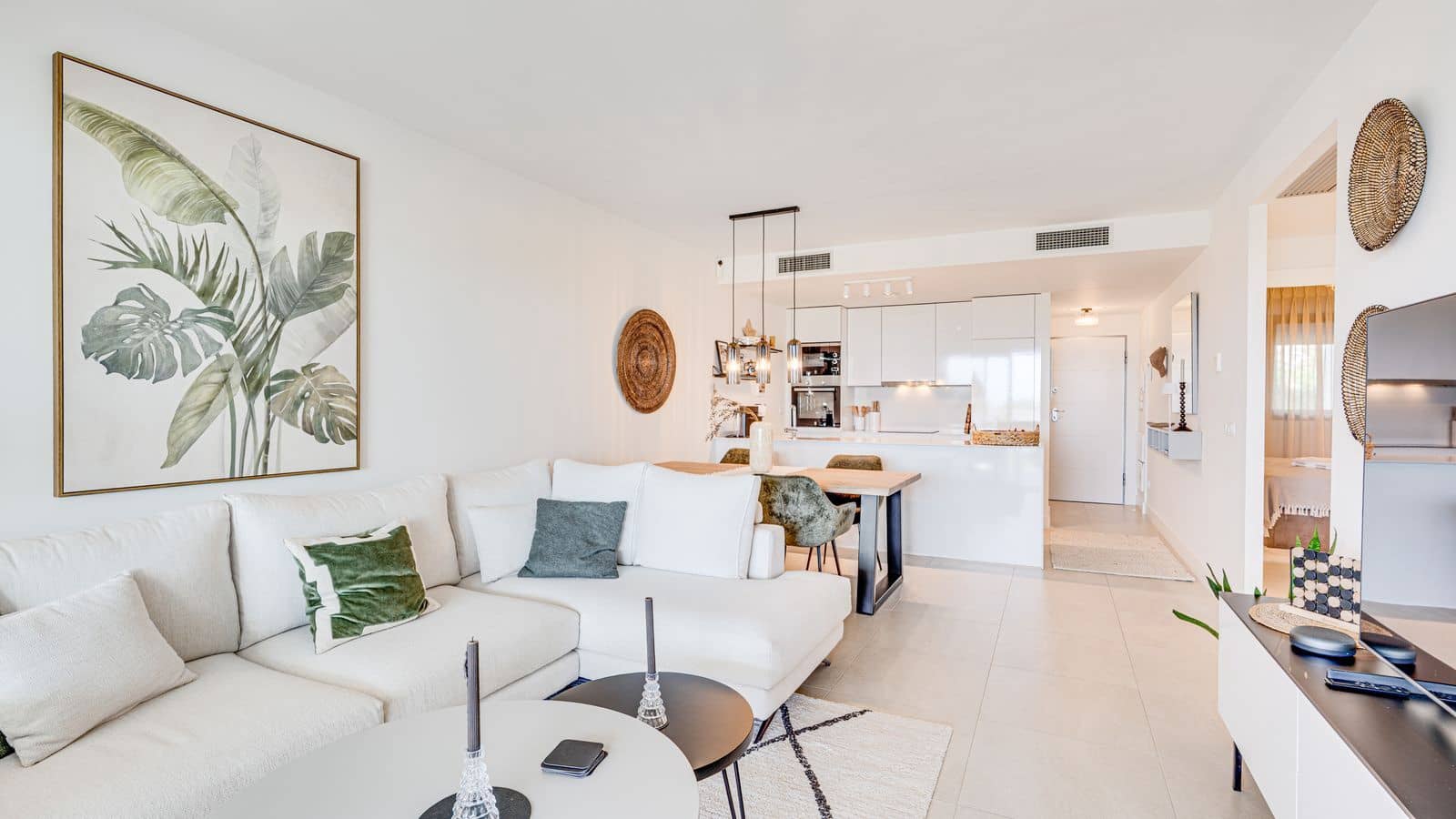 2 slaapkamer Appartement te koop in Manilva - € 450.000 (Ref: 9952101)