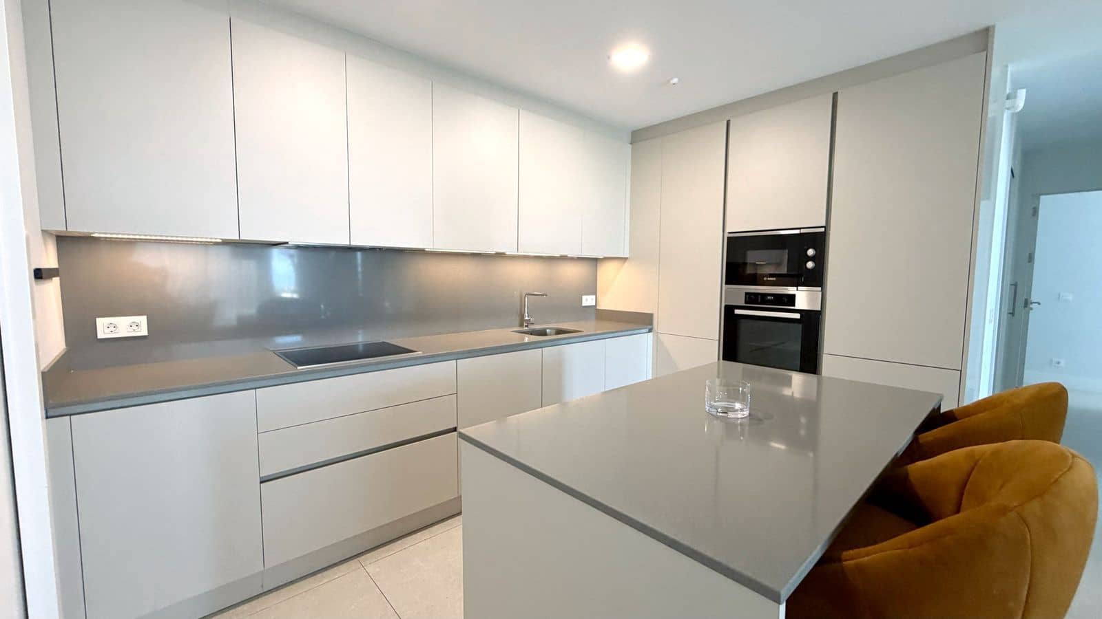 2 slaapkamer Appartement te koop in La Quinta - € 650.000 (Ref: 9952111)